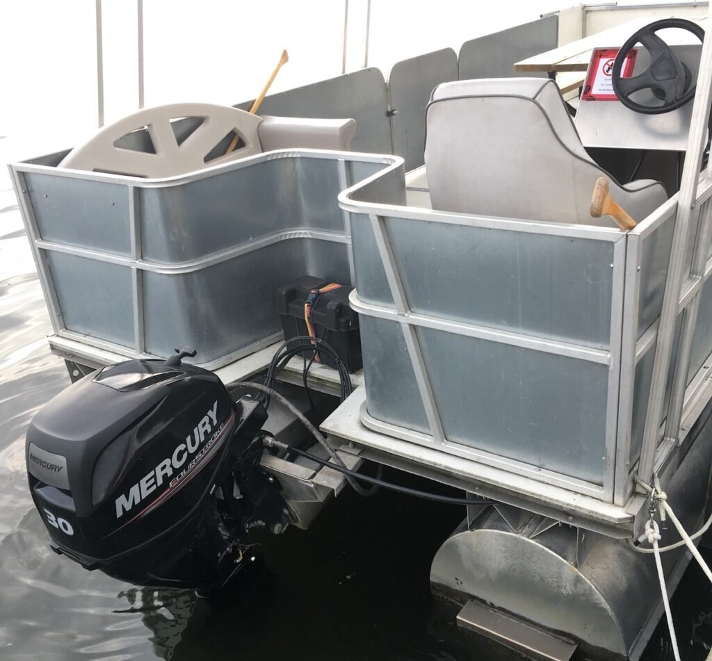 Pontoon boat at the dock